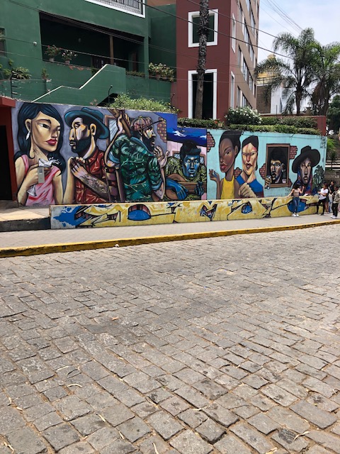 Walking in Barranco 20 JAN 2019