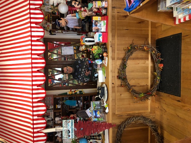 Julie's Puppet shop in Kaniva June-2020